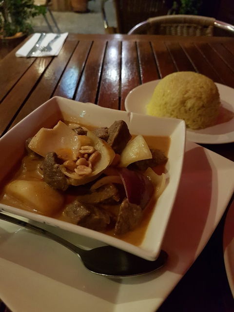 Tropical Phoenix Garden Restaurant - Restaurant Guide 6
