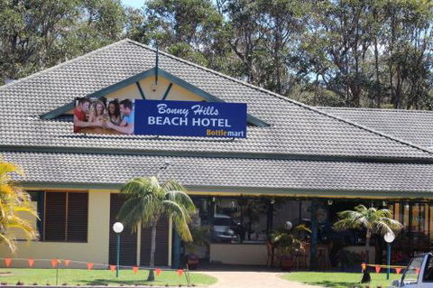 Bonny Hills Beach Hotel - Restaurant Guide 1
