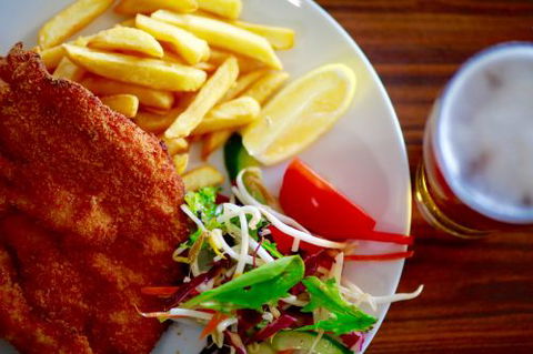 Tea Gardens Hotel–Motel - Restaurant Guide 2