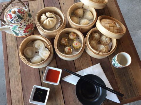 Tongarra Thai - Restaurant Guide 0