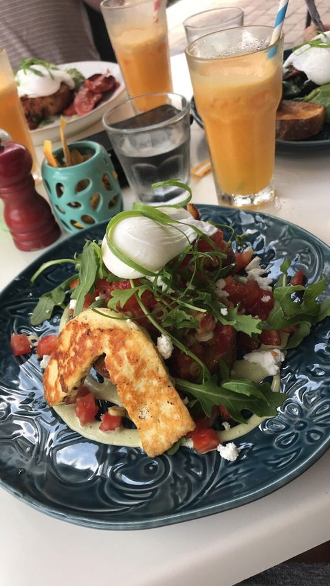 Esco Cafe & Restaurant - Restaurant Guide 1