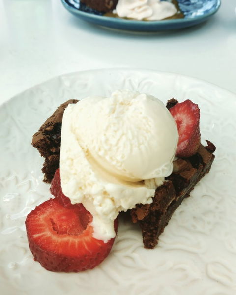 Esco Cafe & Restaurant - Restaurant Guide 4