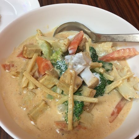 Om's Kitchen - Restaurant Guide 0