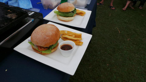 Bushland Beach Tavern - Restaurant Guide 0