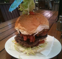 Dingo Beach Hotel - Restaurant Guide