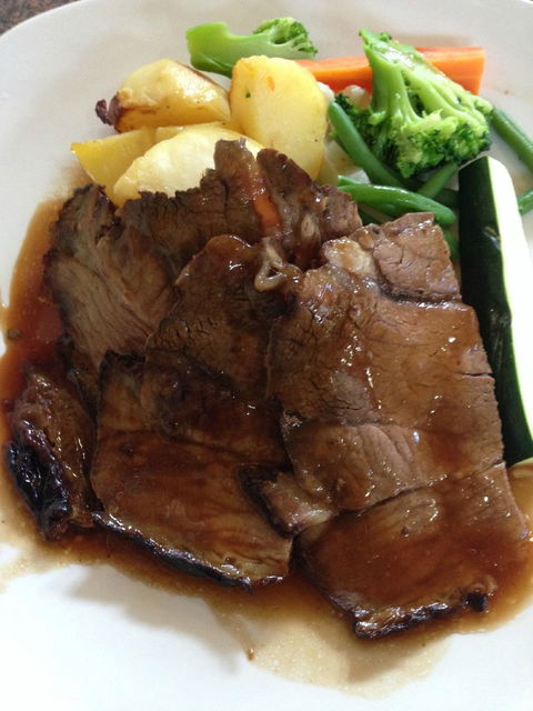 Bushland Beach Tavern - Restaurant Guide 5
