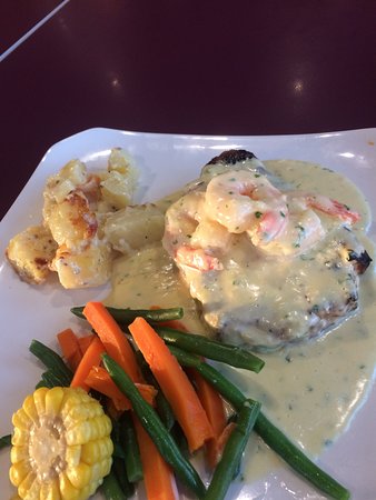 Sporties Tuncurry - Restaurant Guide 3