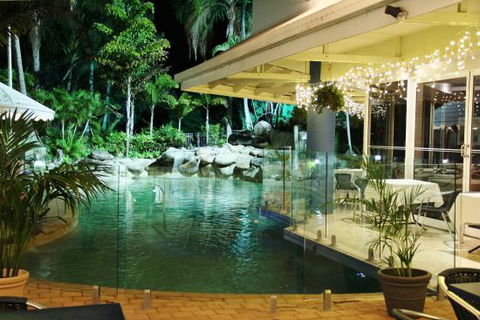 Galleons Restaurant - Restaurant Guide 0