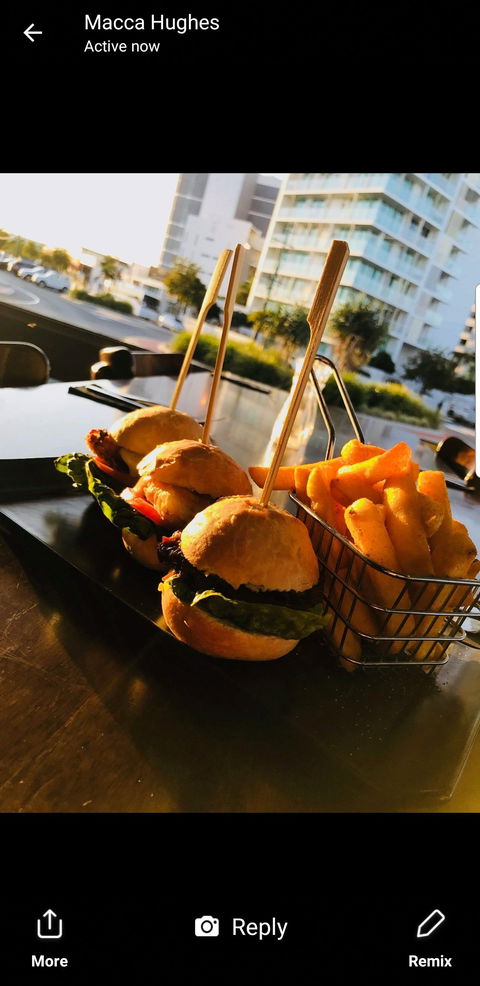 Marque Bar & Grill - Restaurant Guide 6