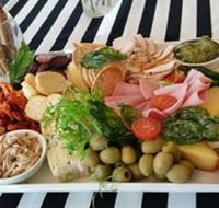 Marque Bar  Grill - Restaurant Guide