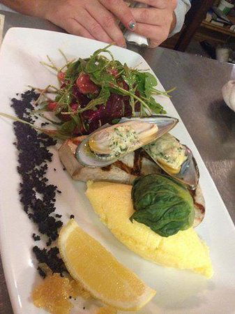 The Cooks Hill - Restaurant Guide 0