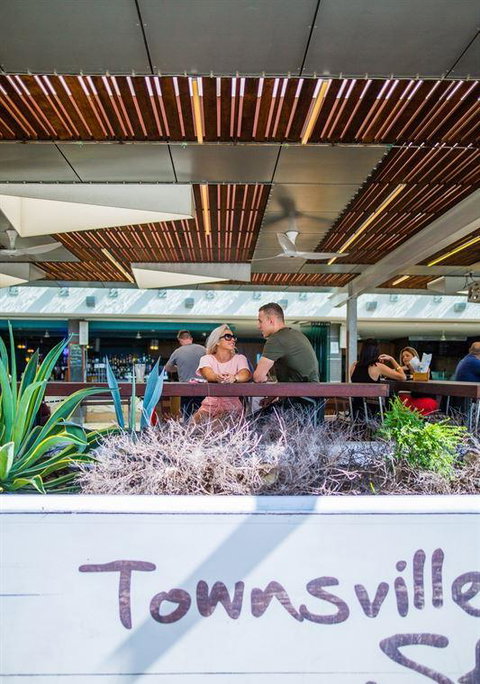 Ricciardo's Ristorante - Restaurant Guide 15