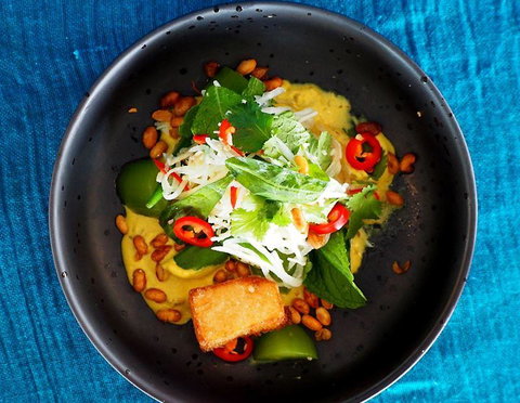 V Series - Restaurant Guide 7