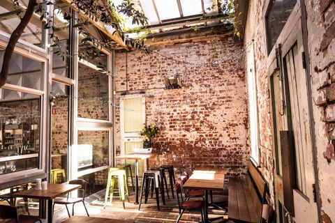 Auction Rooms - Restaurant Guide 1