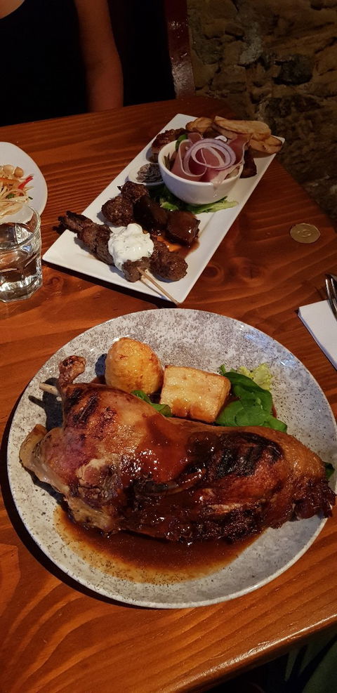 Ball And Chain Grill - Restaurant Guide 7