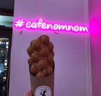 Cafe Nom Nom - Restaurant Guide