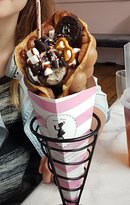 Cafe Nom Nom - Restaurant Guide 4