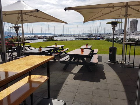 Derwent Sailing Squadron Restaurant And Bar - Restaurant Guide 0