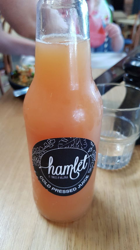 Hamlet Cafe - Restaurant Guide 9