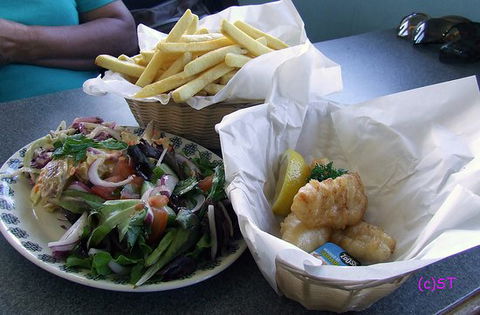 Mako Seafood & Takeaway - Restaurant Guide 0