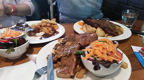 Shamrock Hotel - Restaurant Guide 0