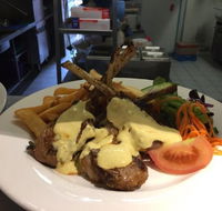 Wardeez cafe and bistro - Restaurant Guide