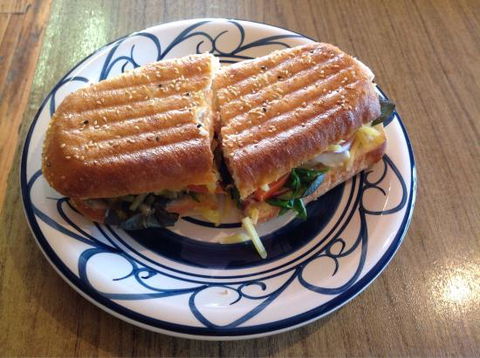 A Man's Cave Giftware/ The Bank Teahouse - Restaurant Guide 0