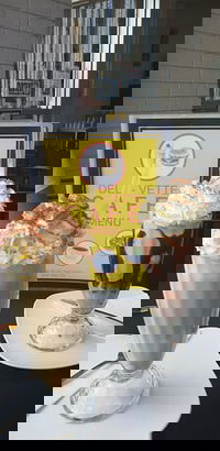 Dell- Vette Cafe