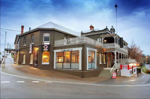 Deloraine Hotel Restaurant - Restaurant Guide 0