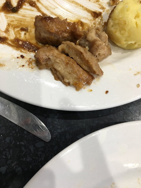 Lords Hotel Bistro - Restaurant Guide 1