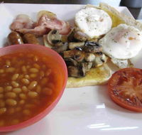 Molly's Great Food Cafe - Restaurant Guide