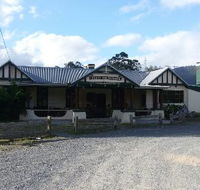 Pub in the Paddock - Restaurant Guide