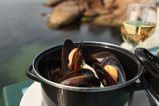Four Mile Beach TAS Restaurant Guide