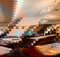 The Happy Chef - Restaurant Guide