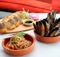 The Kermandie Waterfront Hotel - Restaurant Guide