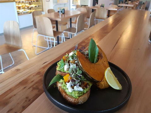 Eden Restaurant & Bar - Restaurant Guide 7