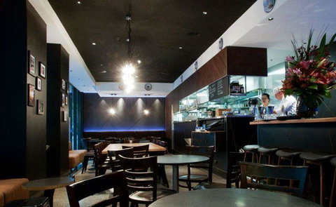 The Loose Caboose - Restaurant Guide 1