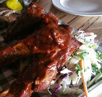 Holy Smokes - Restaurant Guide