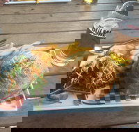 Noble Falls Tavern - Restaurant Guide