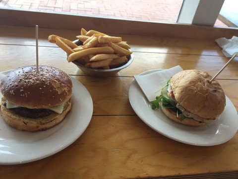 Flipside - Restaurant Guide 0