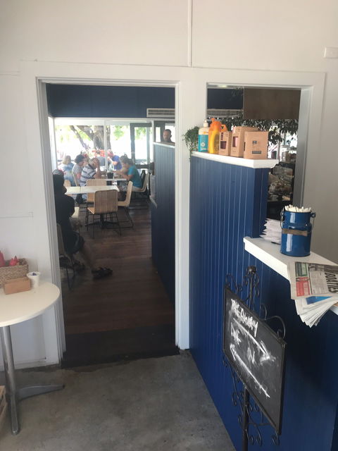 Emu Point Cafe - Restaurant Guide 1