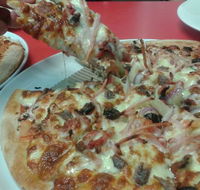 Riccardo's Pizza - Restaurant Guide