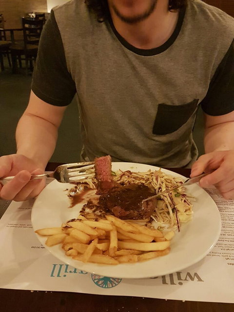 Willow Grill - Restaurant Guide 1