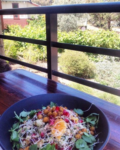 2Cafe - Restaurant Guide 1