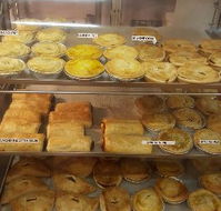 Halls Creek Bakery - Restaurant Guide