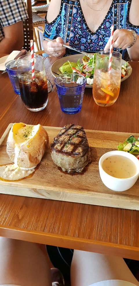 Little Fish - Restaurant Guide 6