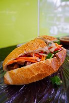 Banh Mi Nhu Lan - Restaurant Guide 1
