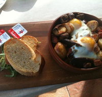 The Clubhouse Bar  Bistro - Restaurant Guide