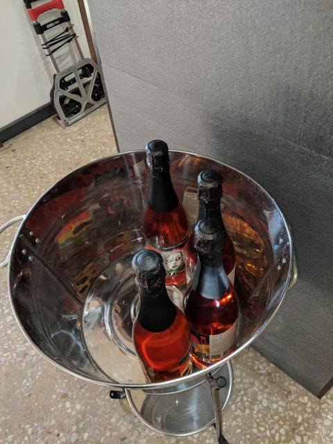 Dell'uva Wines - Restaurant Guide 3
