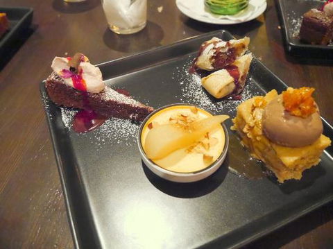 Eggless - Restaurant Guide 0